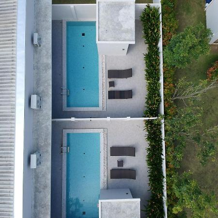 Toledo Pool Villa Накхон Си Тамарат Екстериор снимка