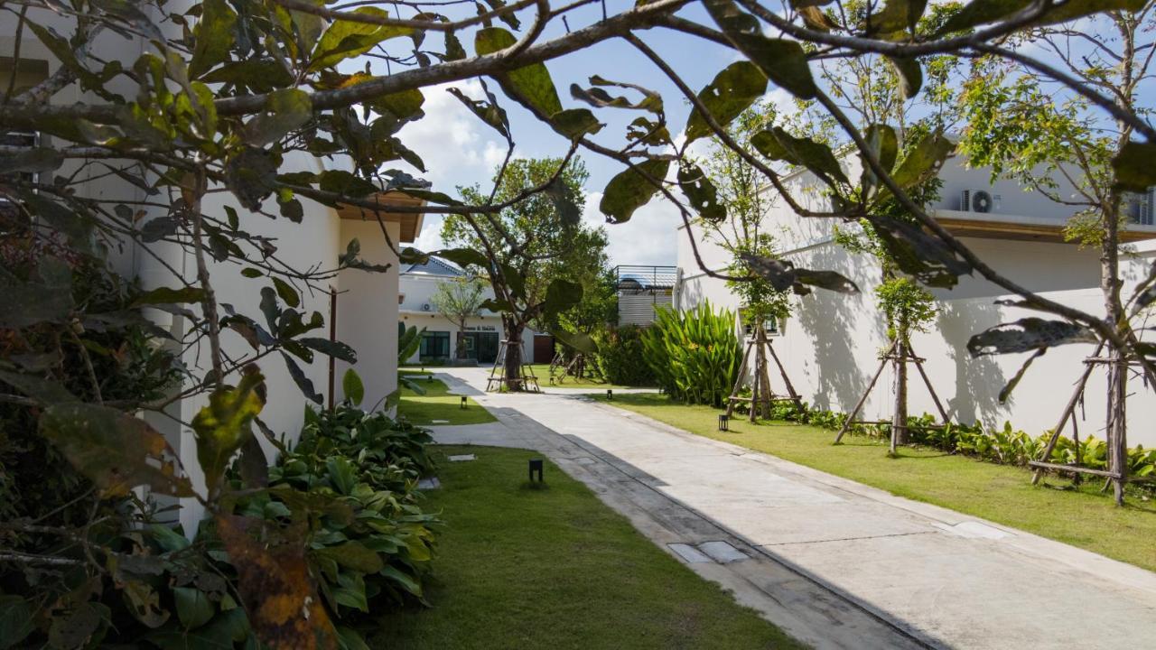 Toledo Pool Villa Накхон Си Тамарат Екстериор снимка