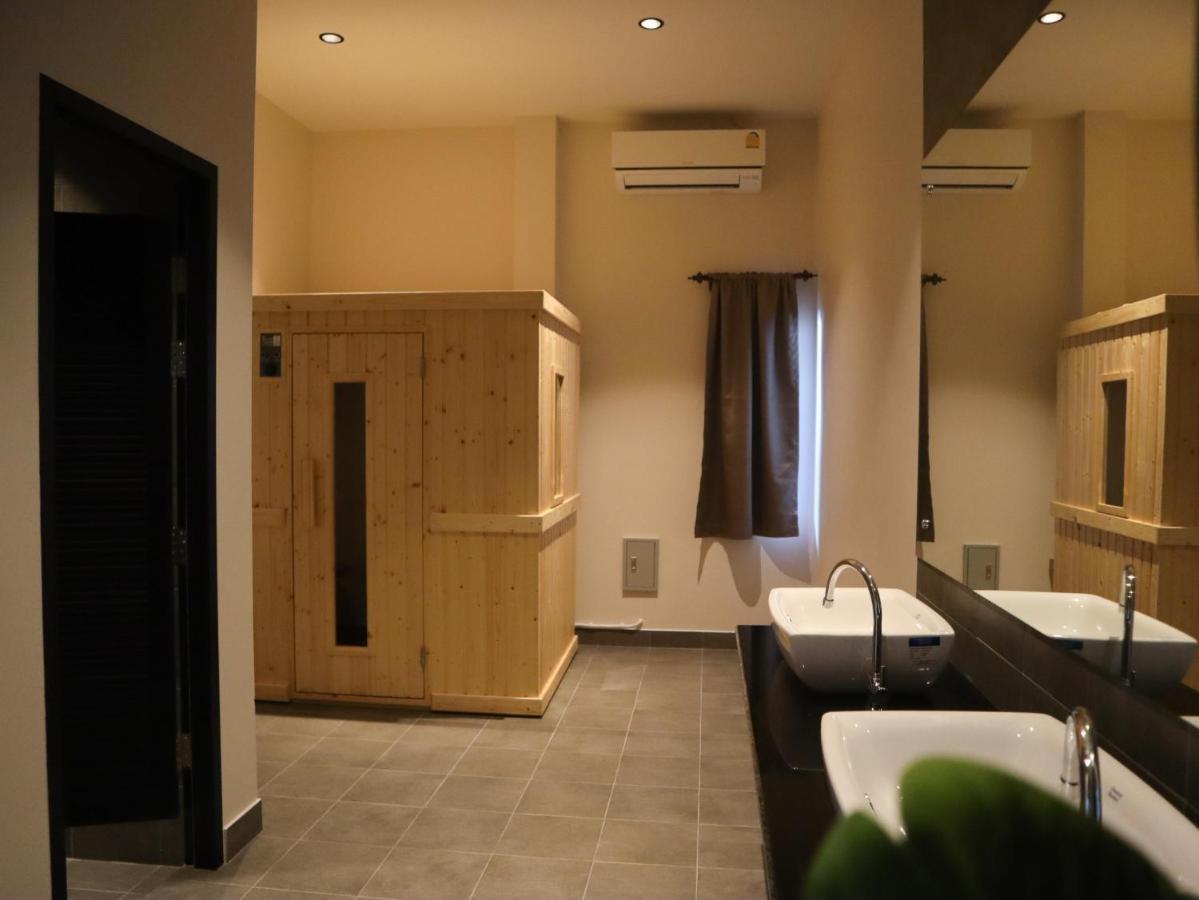 Toledo Pool Villa Накхон Си Тамарат Екстериор снимка
